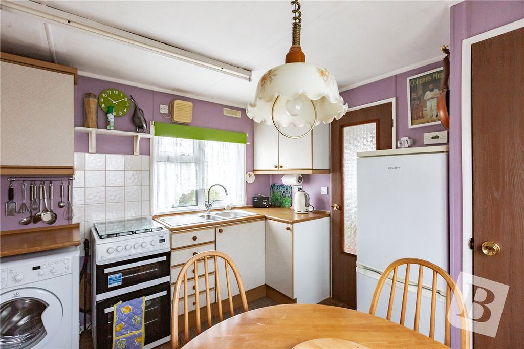 Property photo 1 of 14 Kitchen