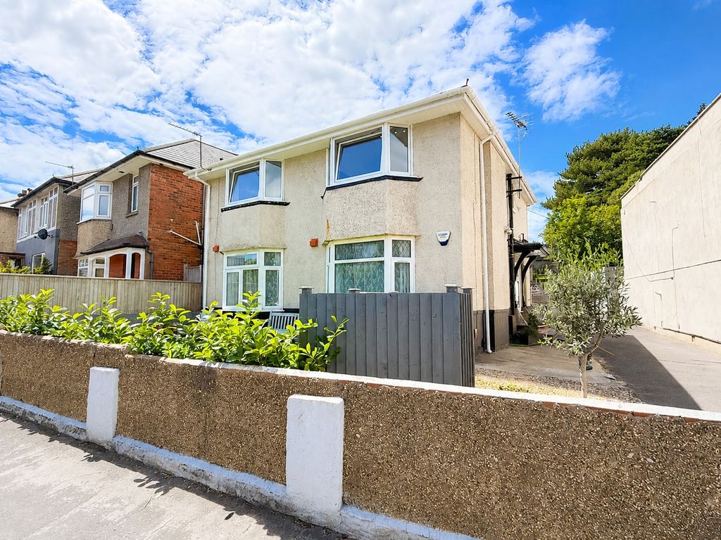 Property photo 3 of 19 Img_9464