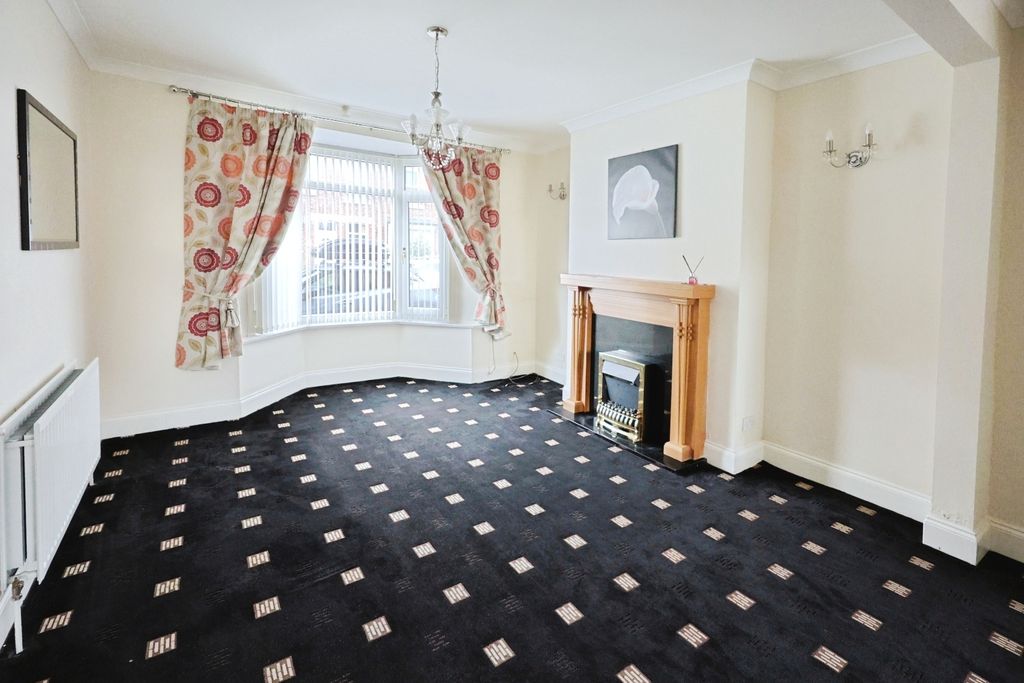 Property photo 3 of 15 Pbox-Img.Jpg