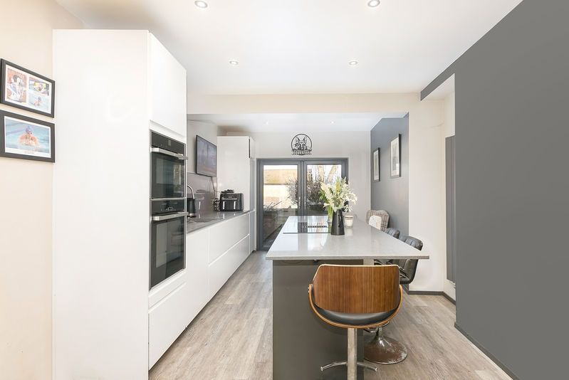 Property photo 2 of 12 Photo 1