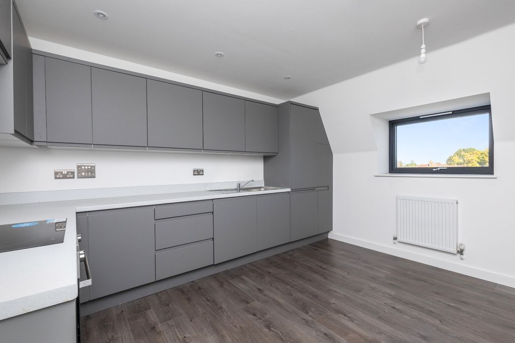 Property photo 3 of 11 4551273