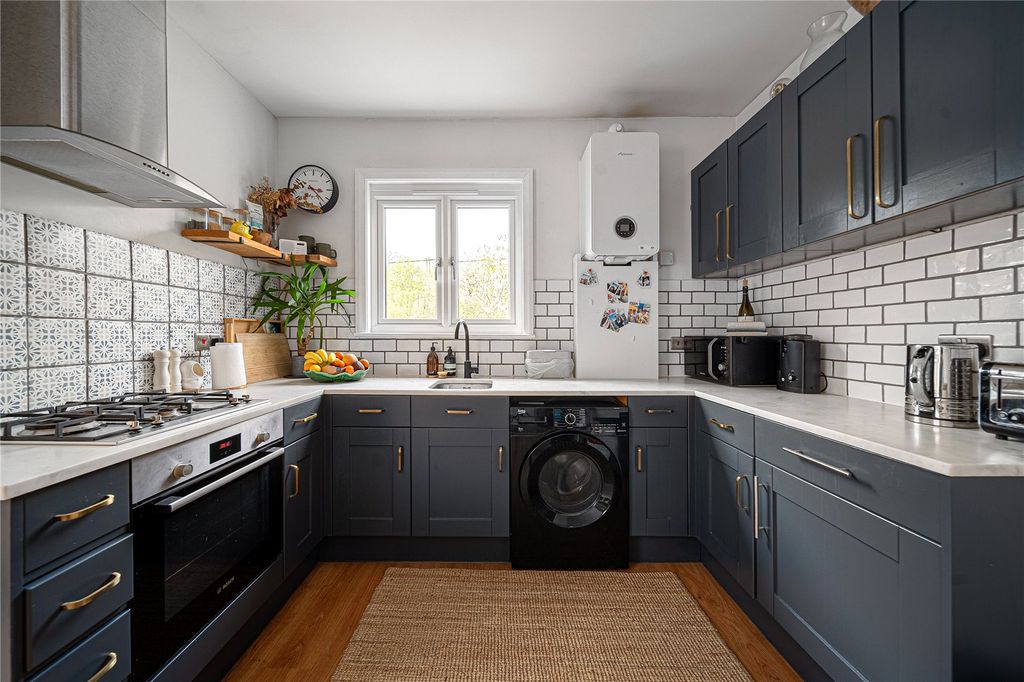 Property photo 3 of 14 Picture No. 13