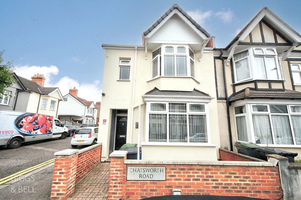 Property photo 1 of 19 4363560