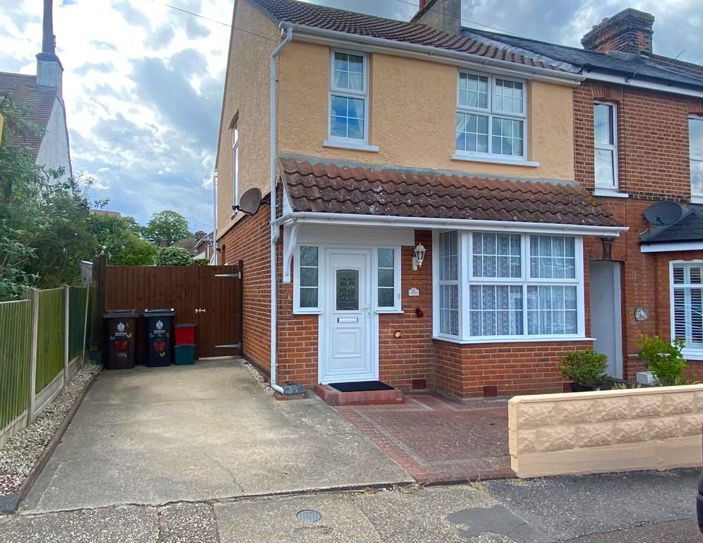 Property photo 1 of 11