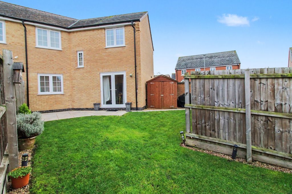 Property photo 2 of 13