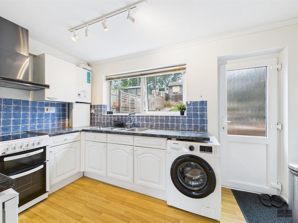 Property photo 3 of 12 Cam02887G0-Pr0496-Still007.Jpg