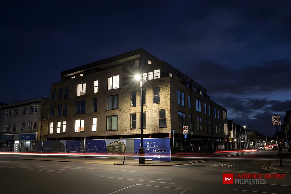 Property photo 2 of 38