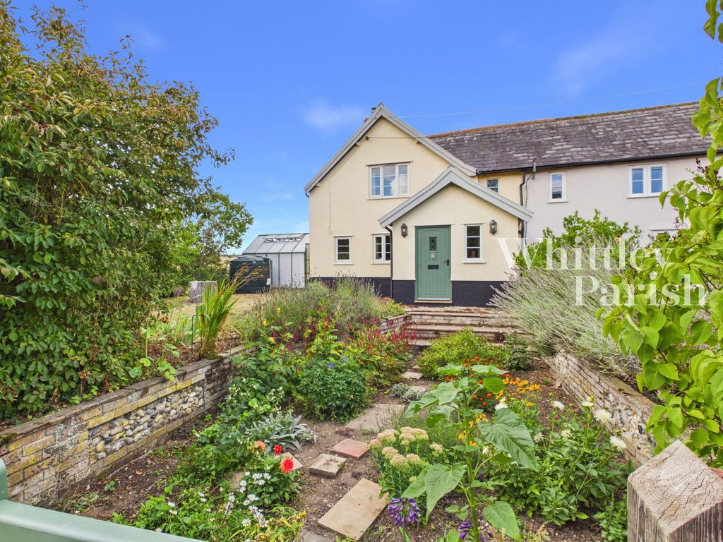 Property photo 2 of 40