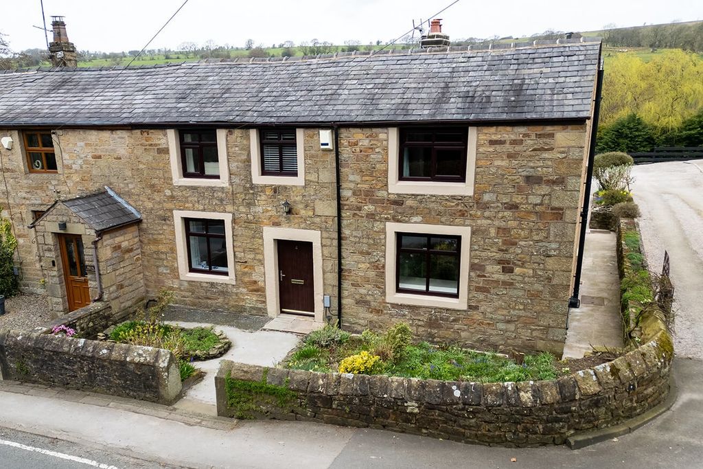 Property photo 2 of 30 5010675