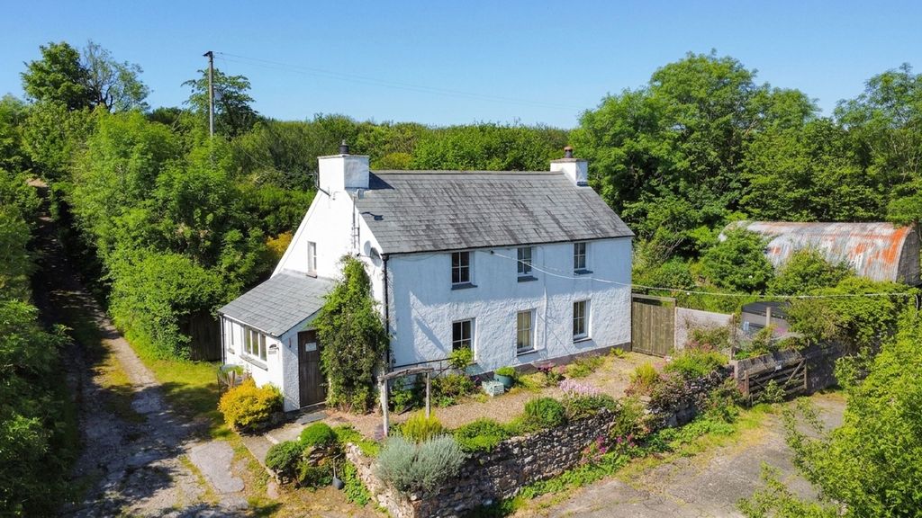 Property photo 1 of 63