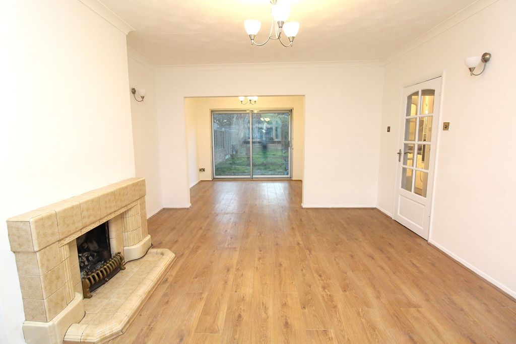 Property photo 2 of 10 Lounge View 1