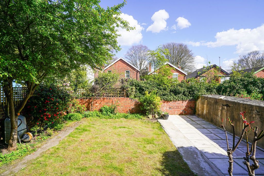 Property photo 3 of 21
