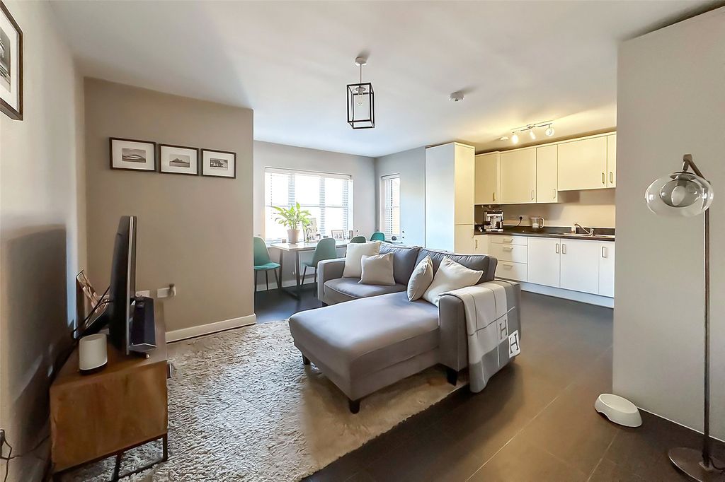 Property photo 2 of 17 Picture No. 07