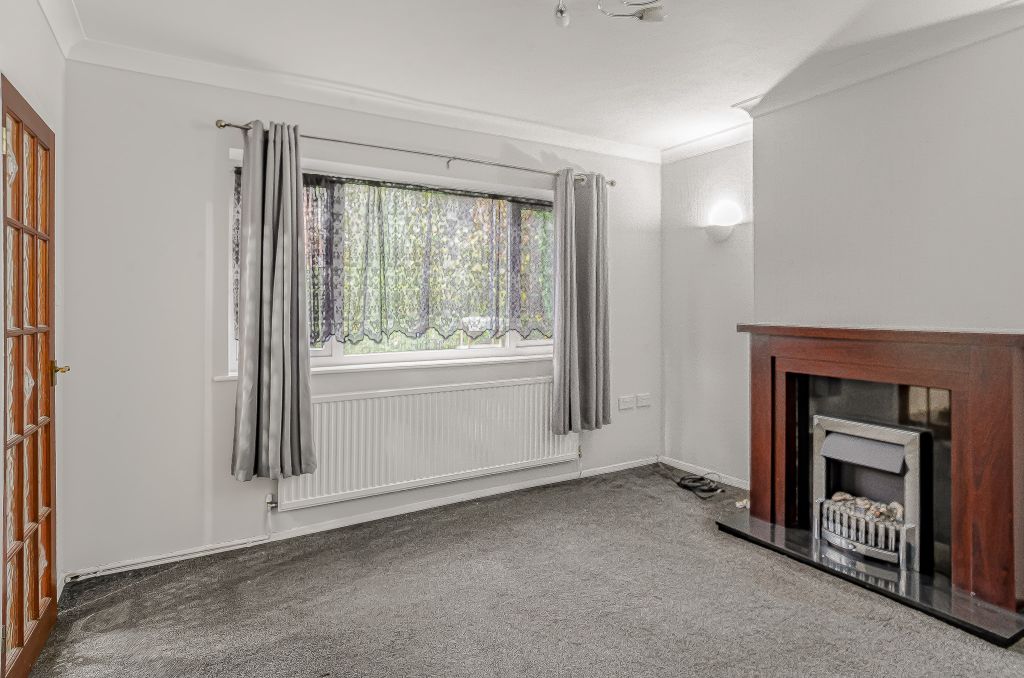 Property photo 3 of 22 Advert-129