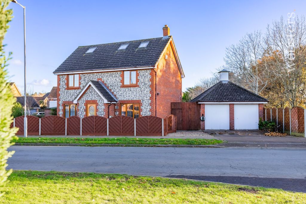Property photo 1 of 23