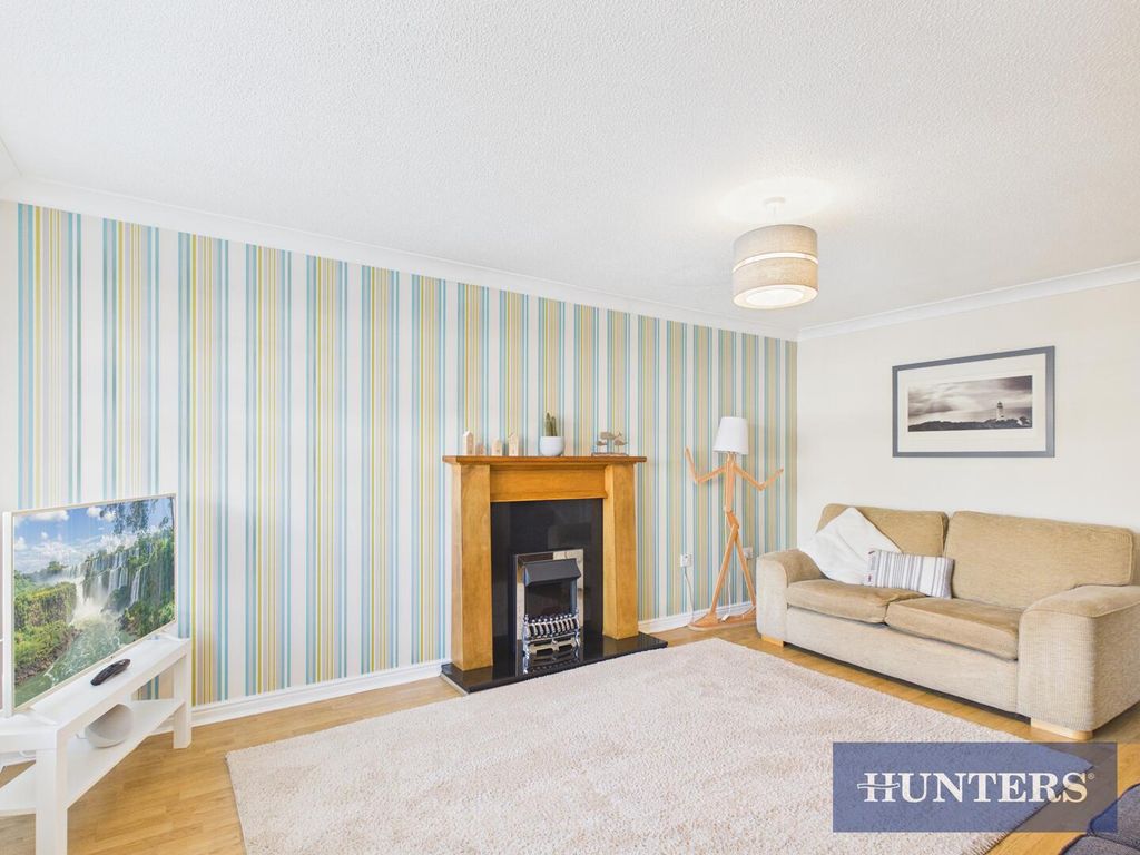 Property photo 2 of 15 Living Room