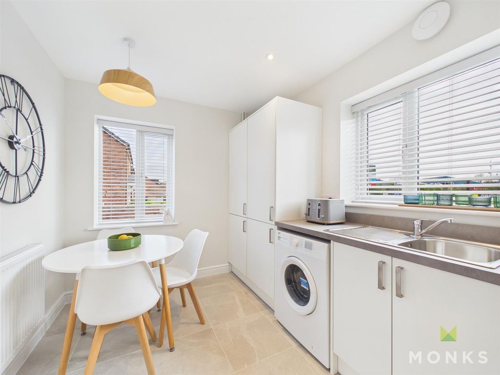 Property photo 3 of 18 Cam01520G0-Pr0339-Still013.Jpg