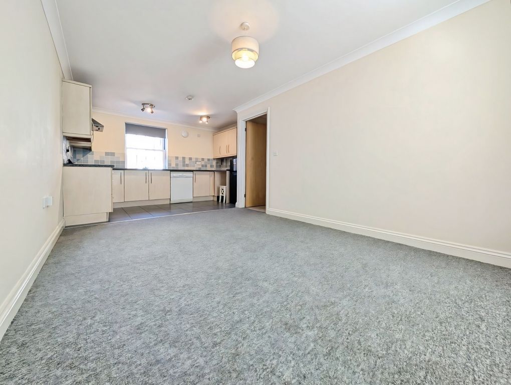 Property photo 3 of 7 Image