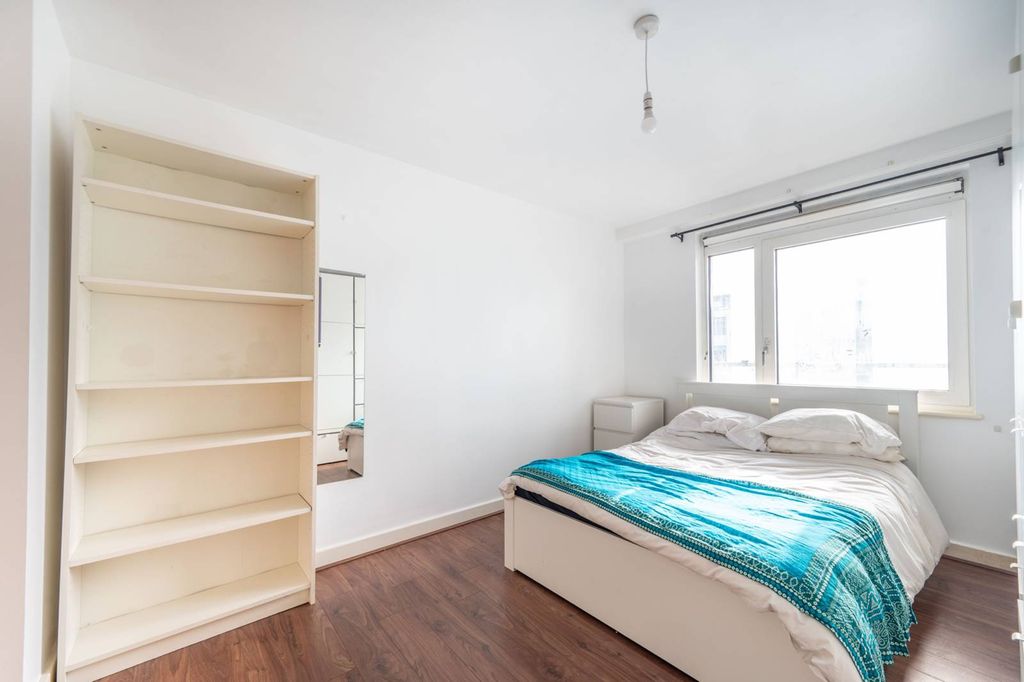 Property photo 3 of 13