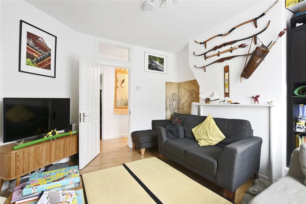 Property photo 2 of 8 Picture No. 20