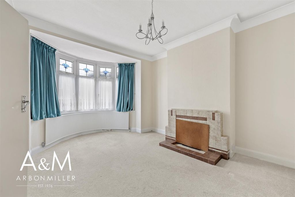 Property photo 3 of 26 4D4A4685.Jpg