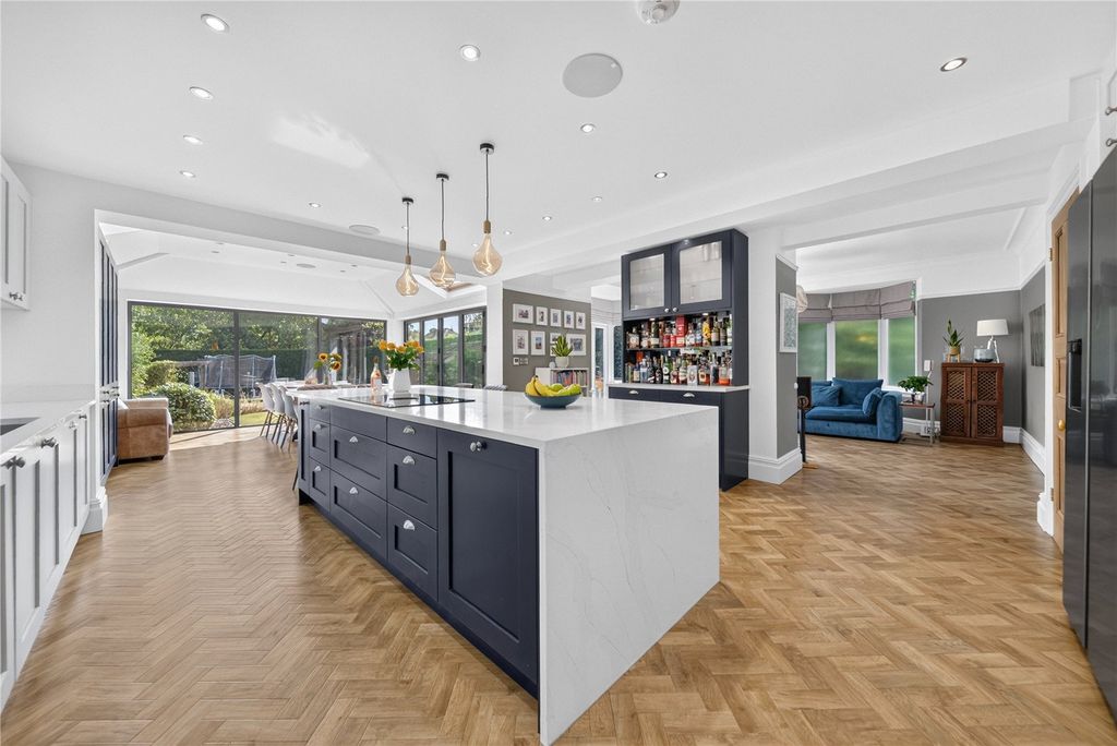 Property photo 3 of 18 Kitchen Diner