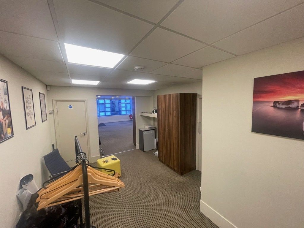 Property photo 2 of 6 Photo 1