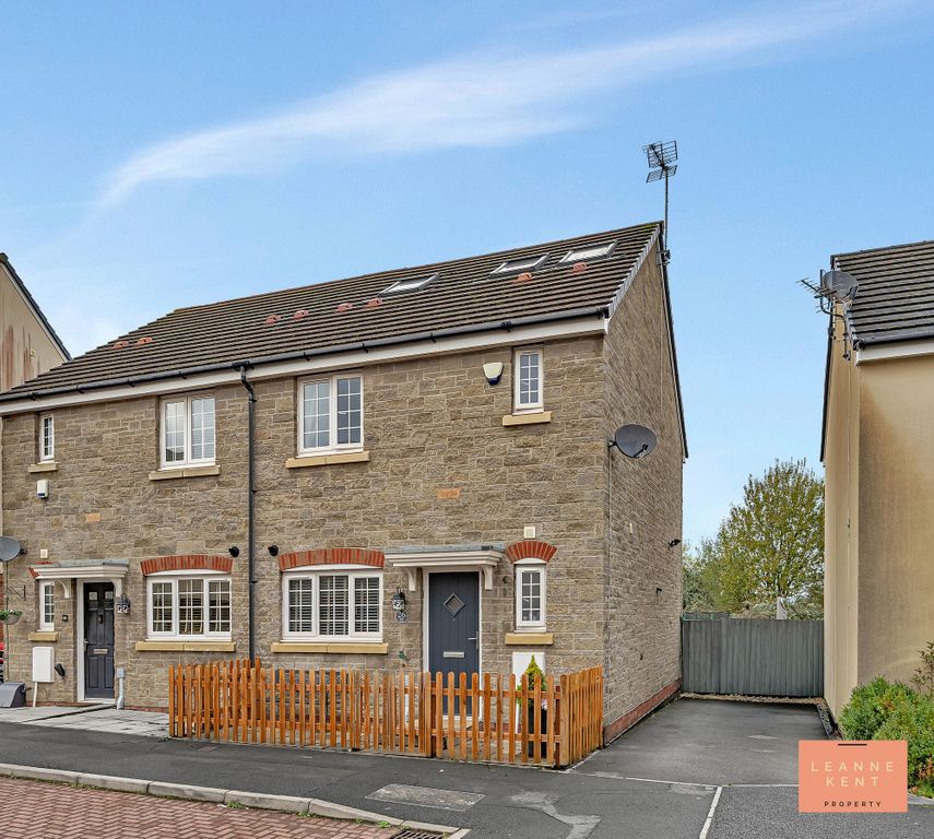 Property photo 1 of 39