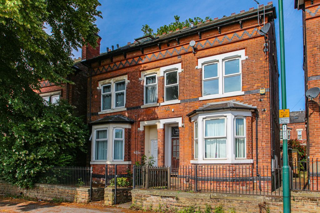 Property photo 1 of 14 Img_7112