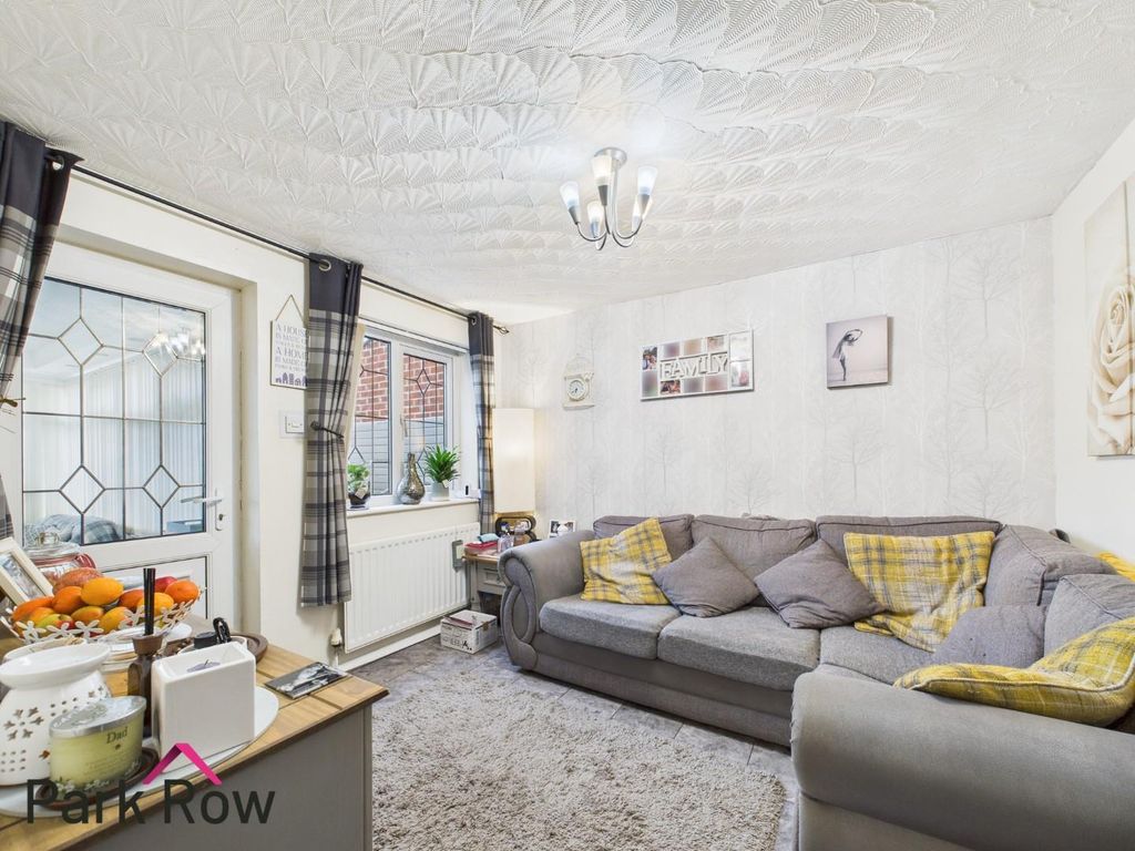 Property photo 3 of 24 Dining Room/Snug