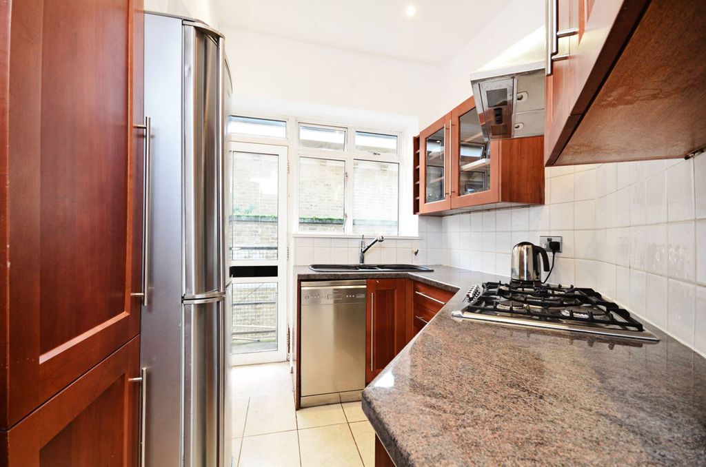 Property photo 2 of 7