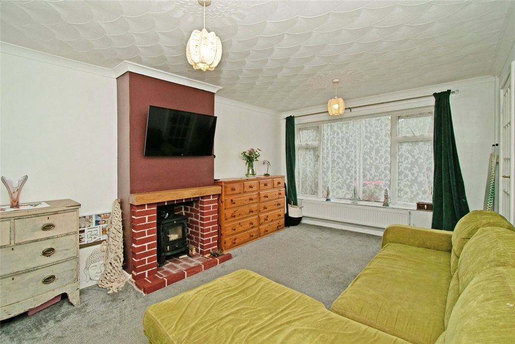 Property photo 3 of 15 Picture No. 12