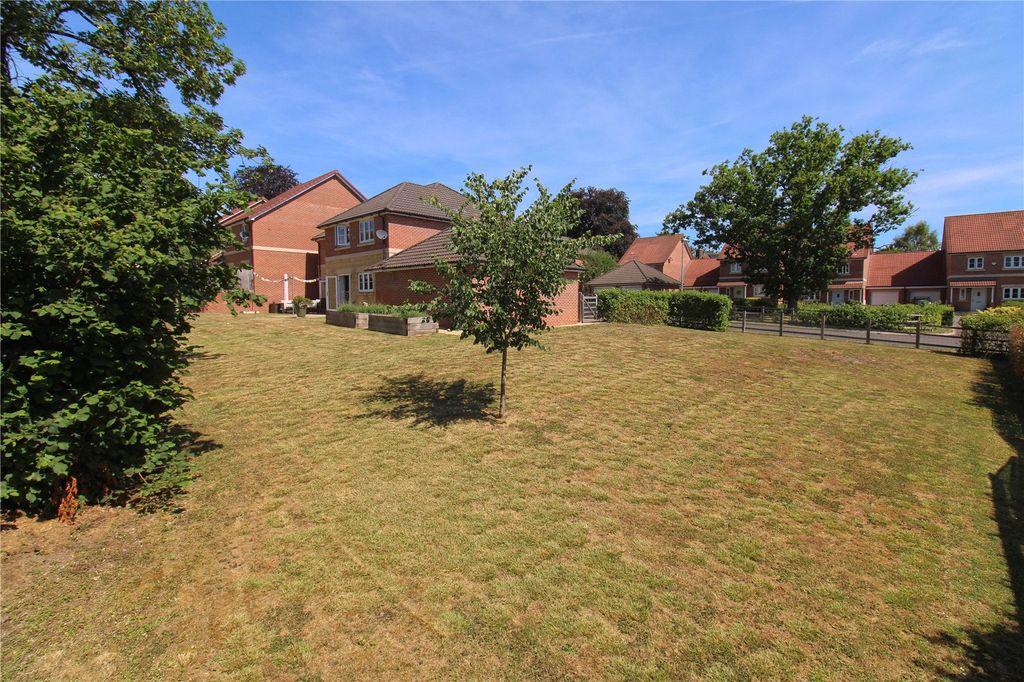 Property photo 2 of 29 Picture No. 49