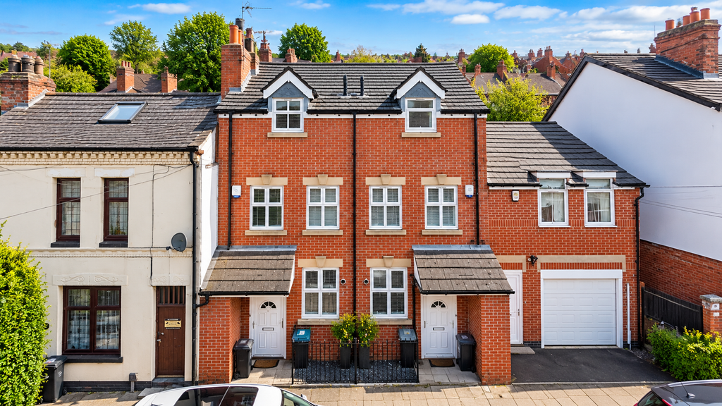 Property photo 1 of 14 d193Aa5E-9Ca9-4F04-8375-2A4339Fa0271