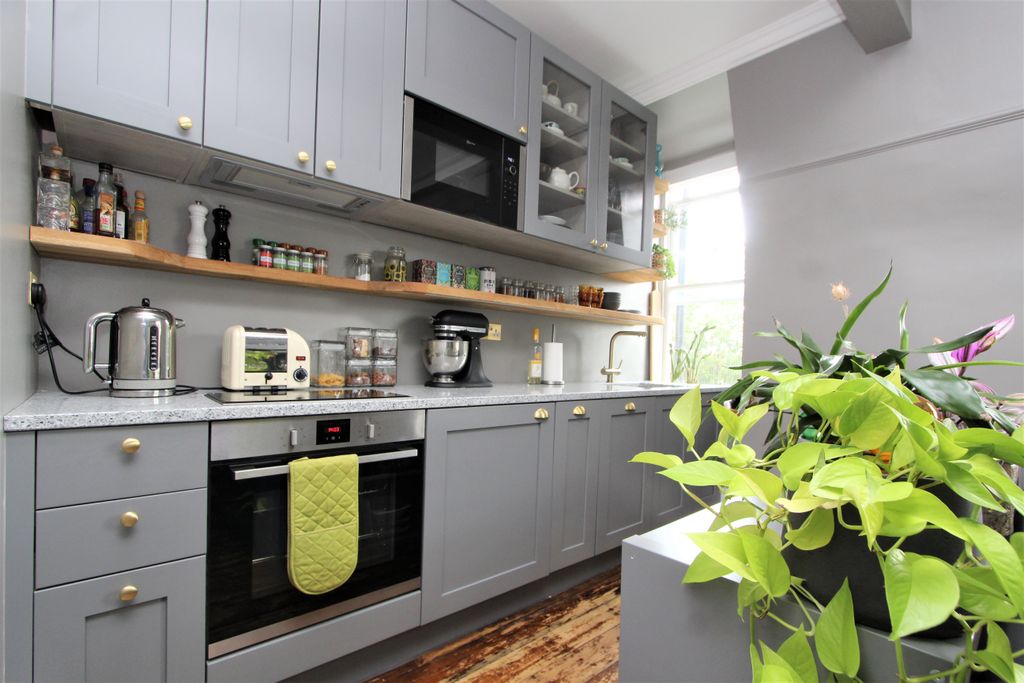 Property photo 3 of 11 Photo 03