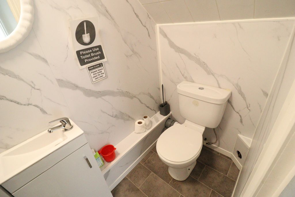 Property photo 3 of 10 Picture No. 11