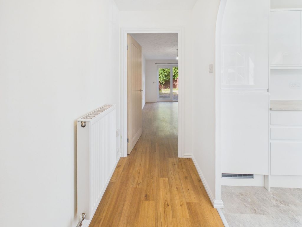 Property photo 3 of 23 Hallway