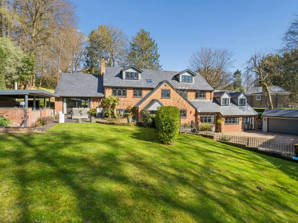 Property photo 2 of 31