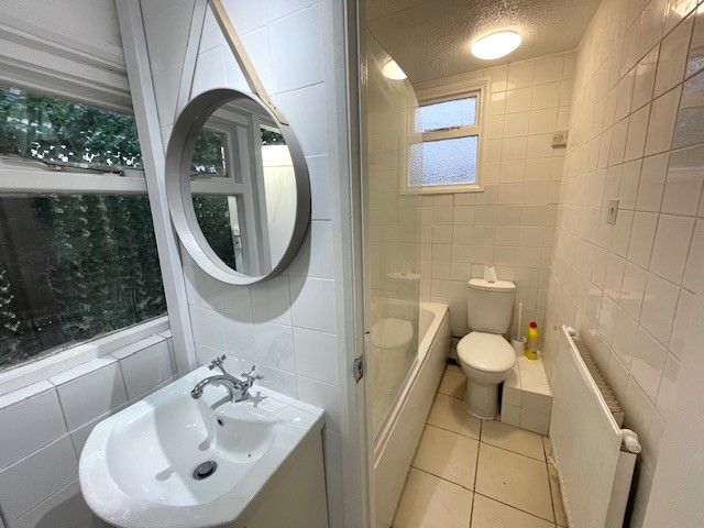 Property photo 3 of 6 Bathroom