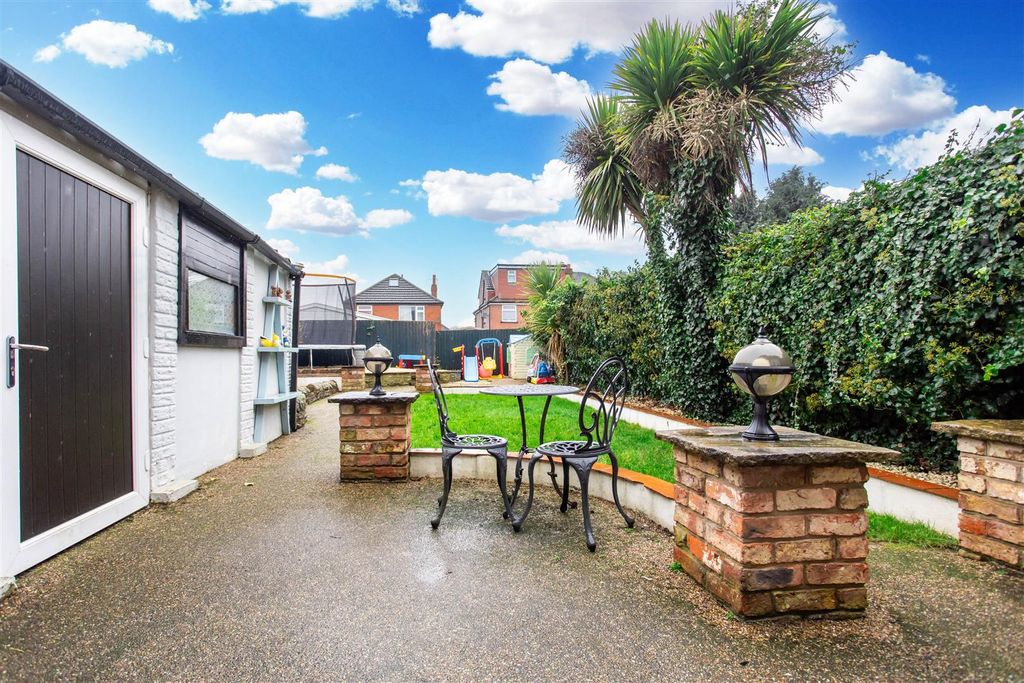 Property photo 3 of 26 Outside