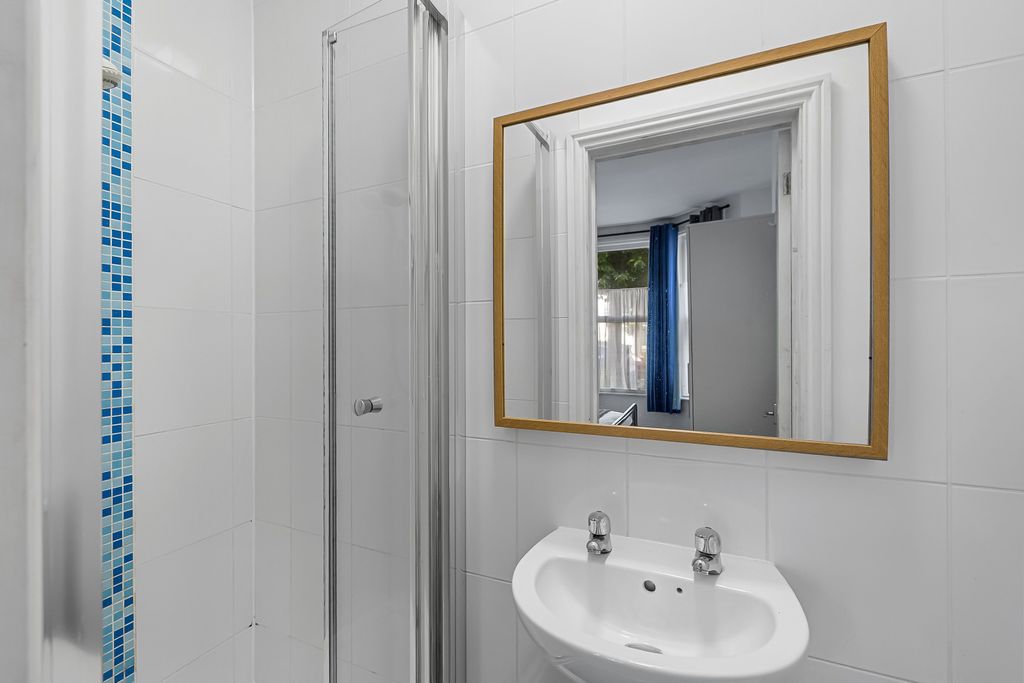 Property photo 3 of 6 0005