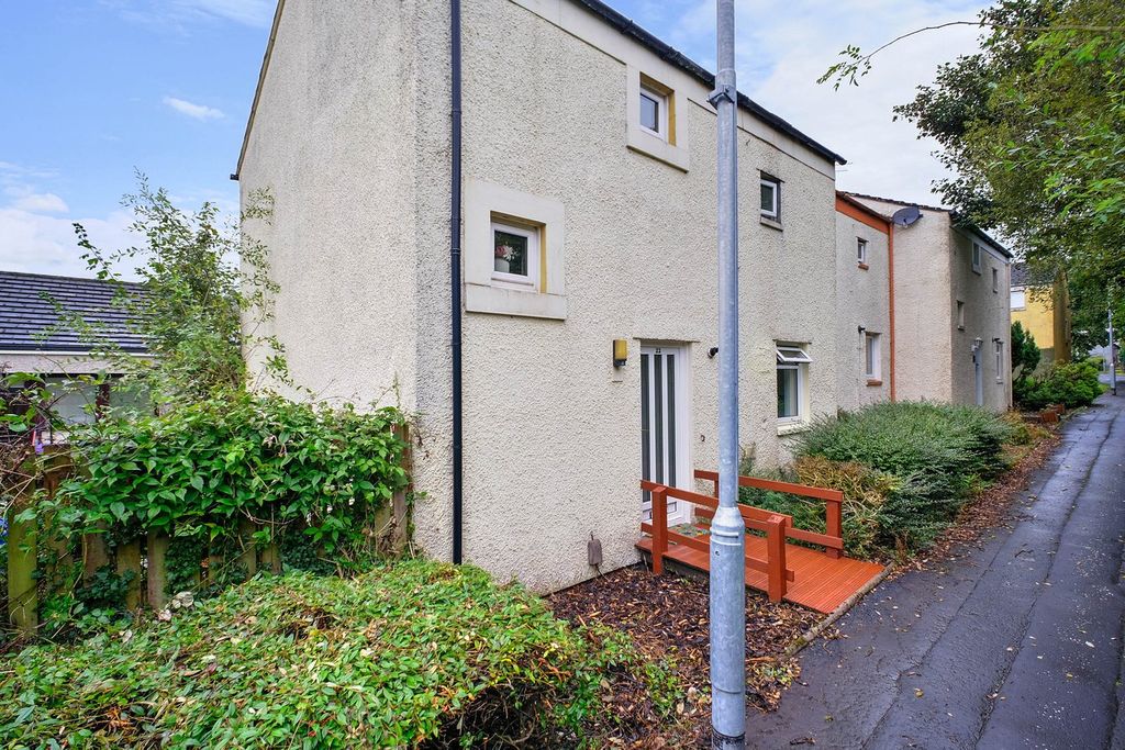 Property photo 1 of 27