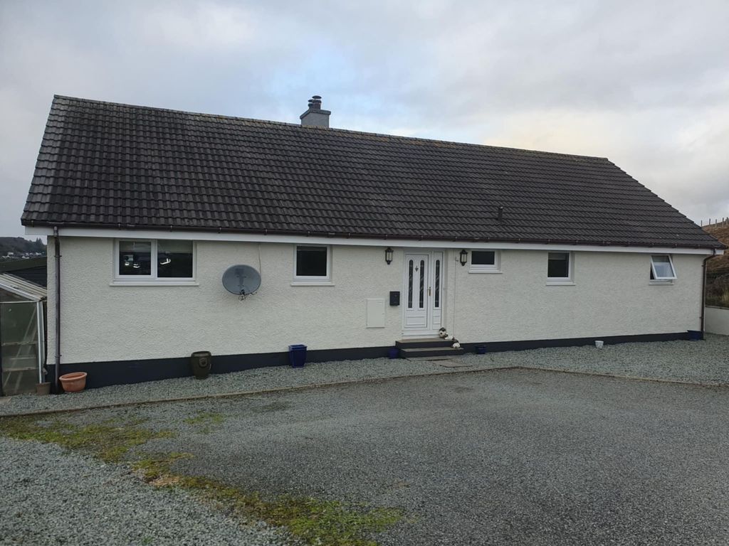 Property photo 2 of 34