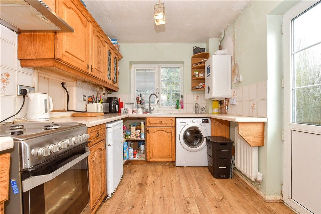 Property photo 1 of 9 Kitchen