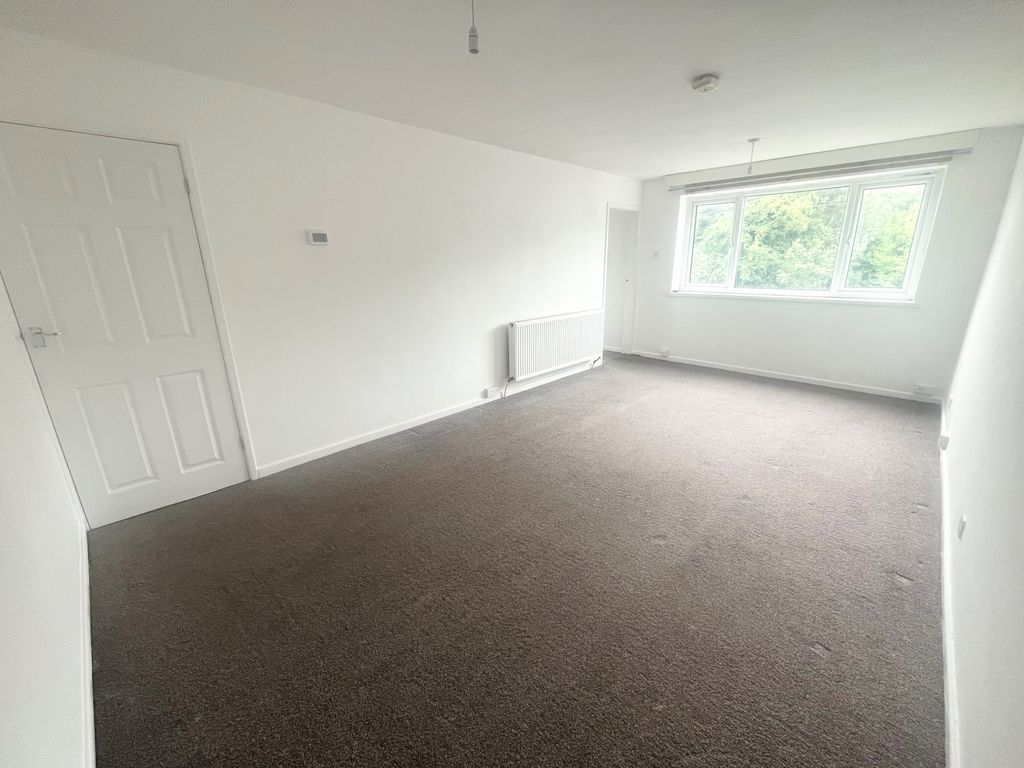 Property photo 3 of 7 Image