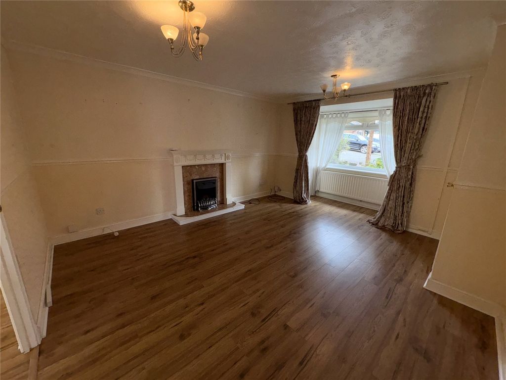 Property photo 2 of 21 Picture No. 20