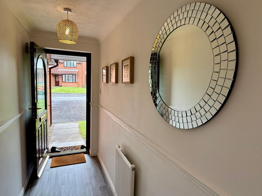 Property photo 2 of 30