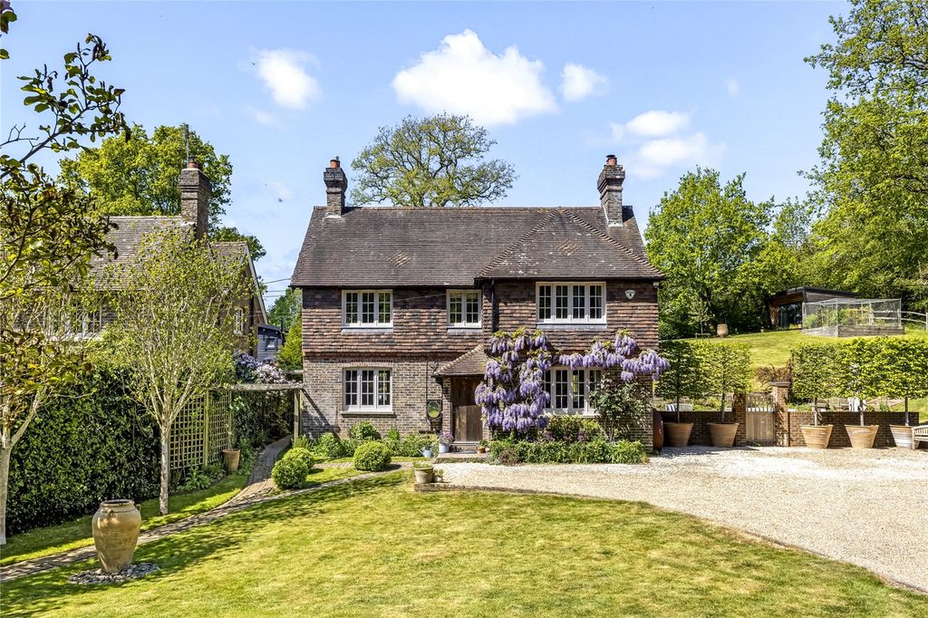 Property photo 1 of 21 Poppy Cottage