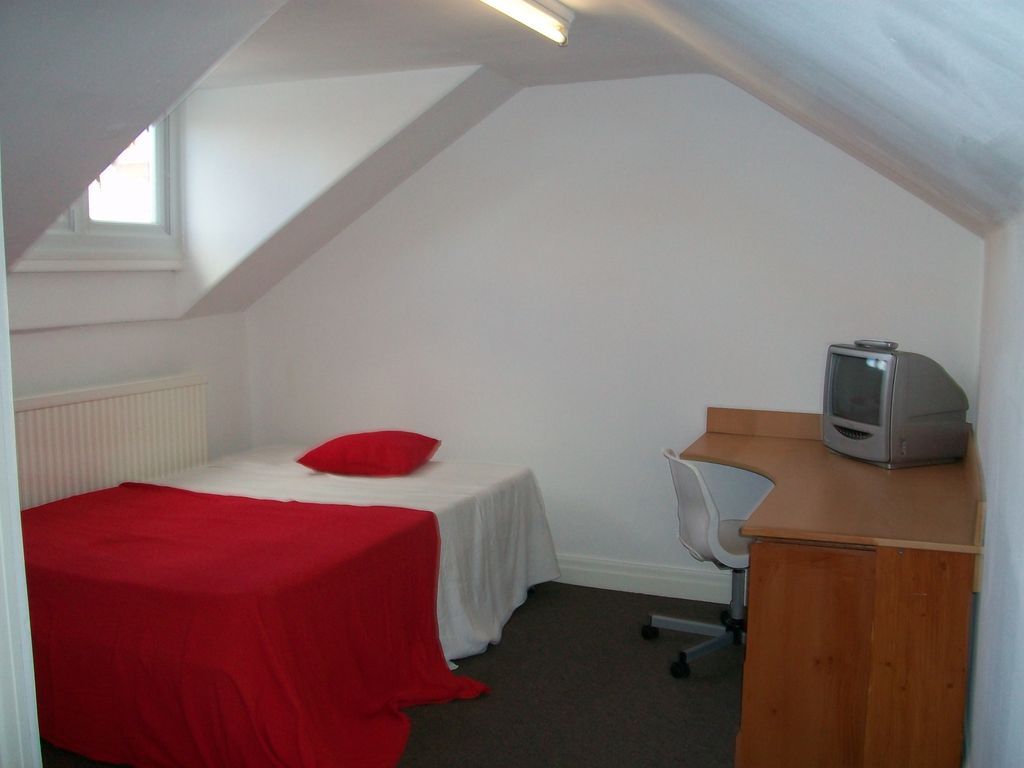 Property photo 2 of 7