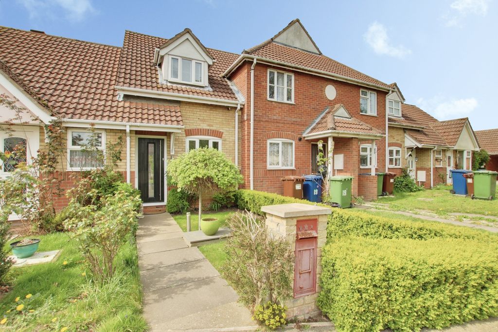 Property photo 1 of 8
